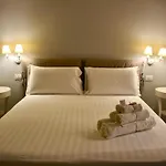 فندق مبيت وإفطار B&B Vicoli Di Napoli 4*