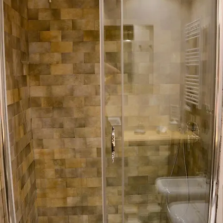 Vicoli Di Panzió 4*