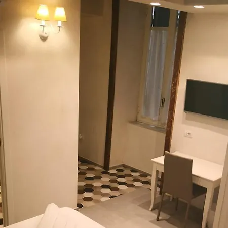 Vicoli Di 住宿加早餐酒店 4*