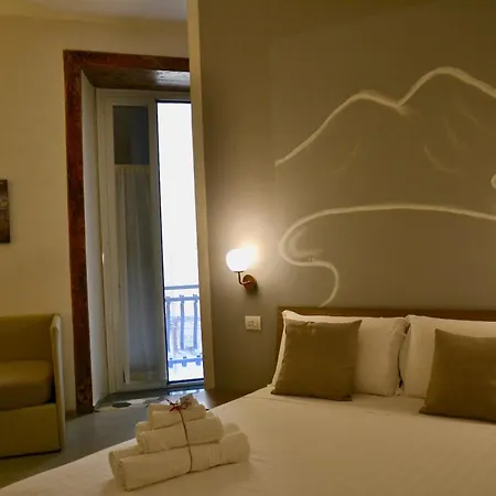 B&B Vicoli Di Napoli 4* Naples